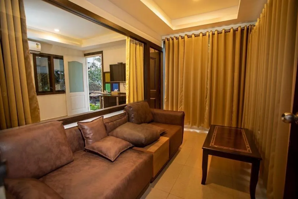 Traditional Kerala Villa مونار